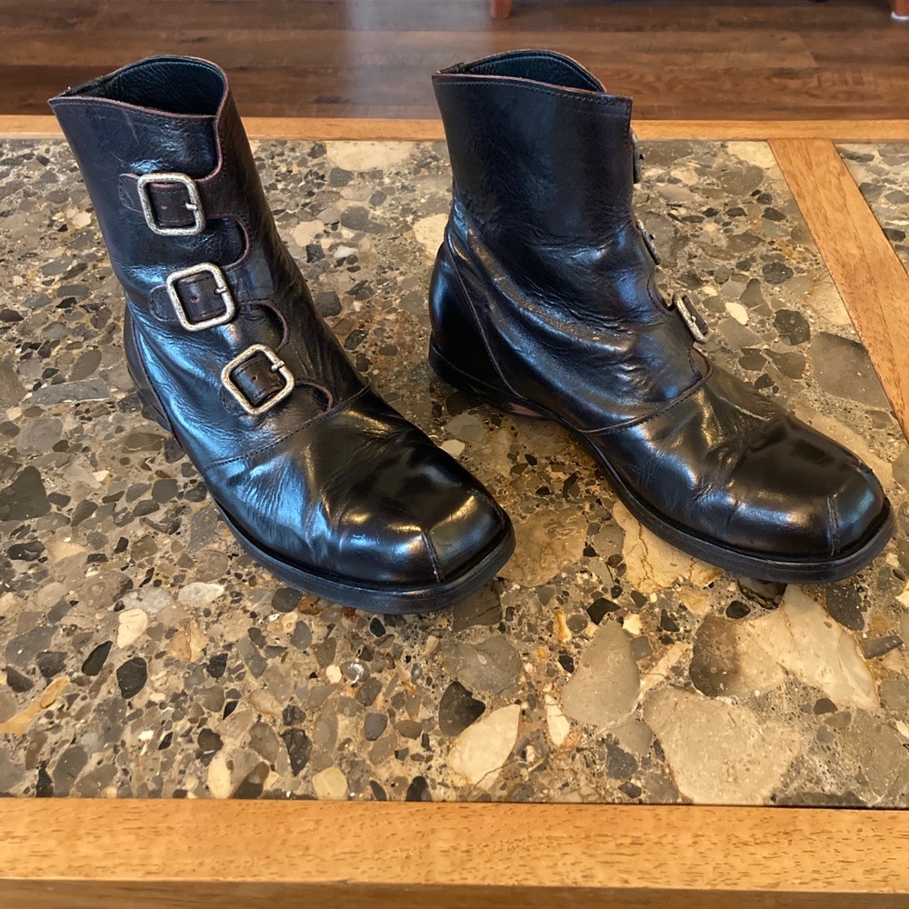 Cydwoq Black Boots Size 40 EU